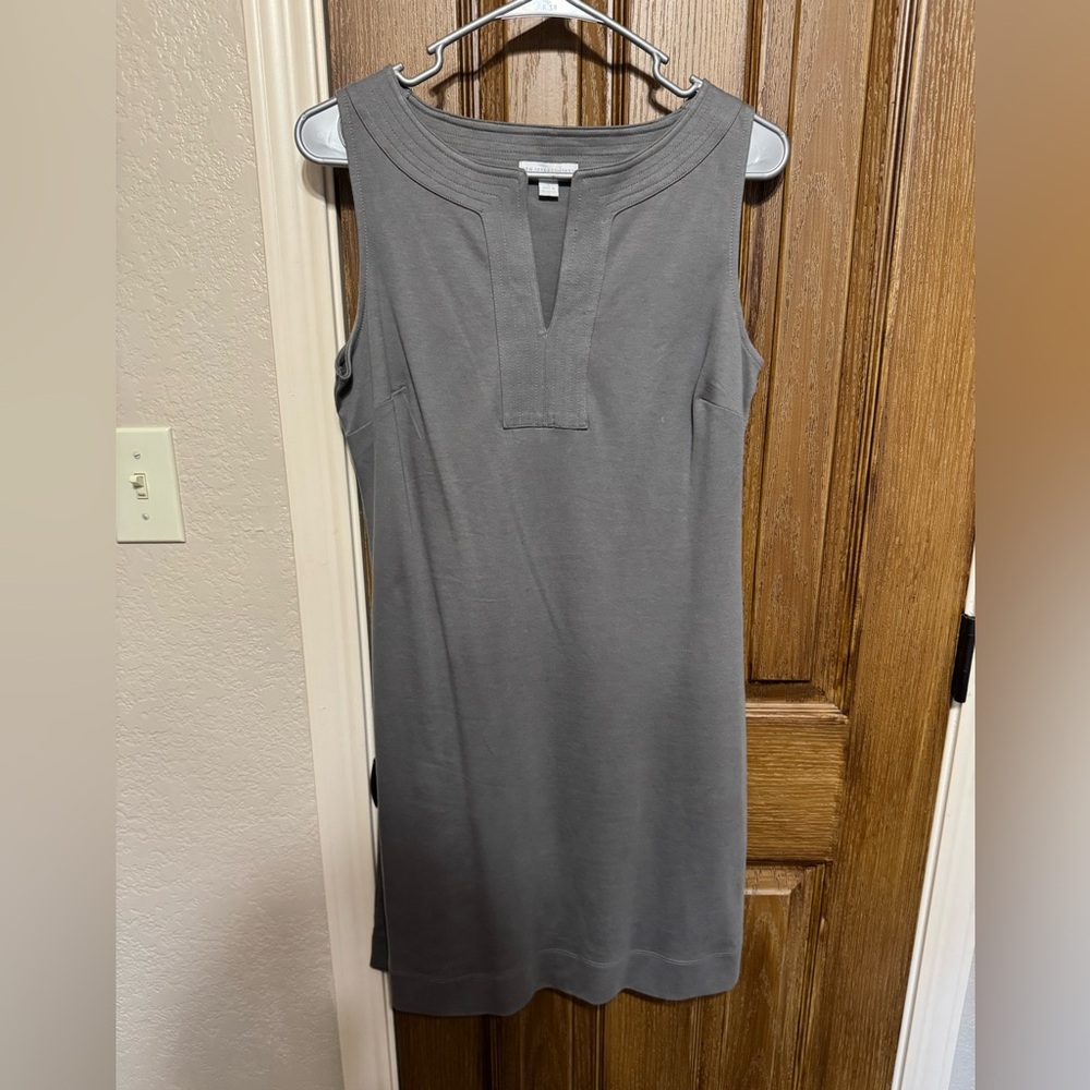 New York & Company Gray Sleeveless Dress